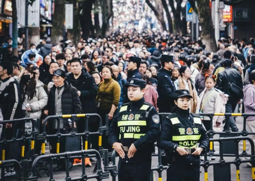 春节期间全国社会大局稳定治安秩序良好